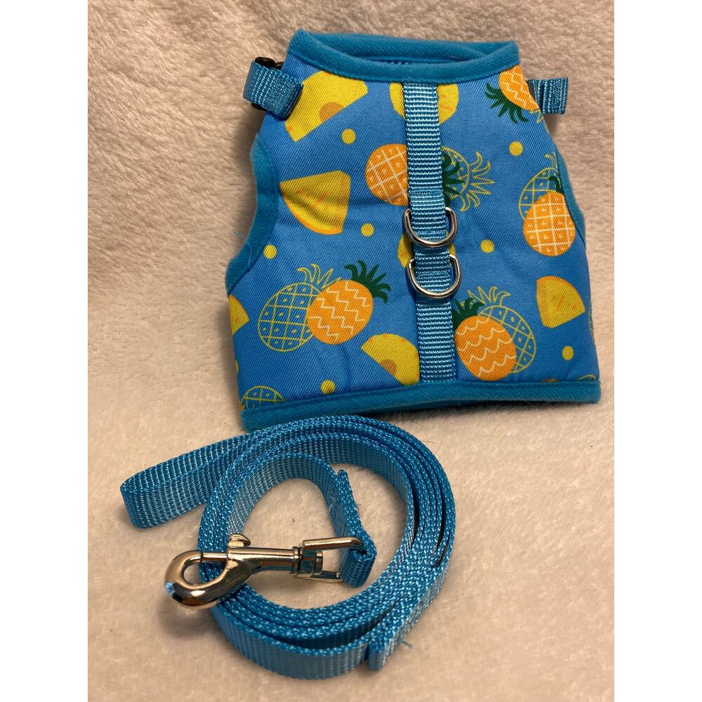 Large (16-25 Ibs) Dog Harness with matching Leash. Blue and Pineapples.